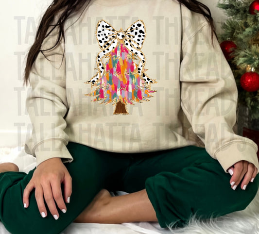 Christmas Tree with Bow | Sweatshirt & Tee